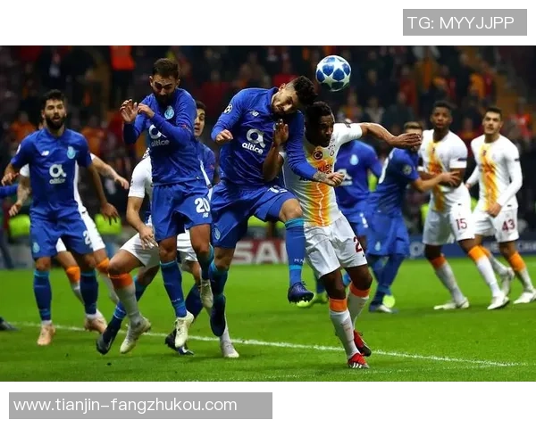 足球后场球员实力榜前十名解析：谁是防守与进攻的双重王者