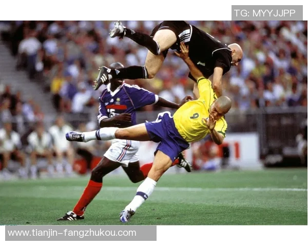 巅峰足球巨星燃情时刻全景展现震撼集锦